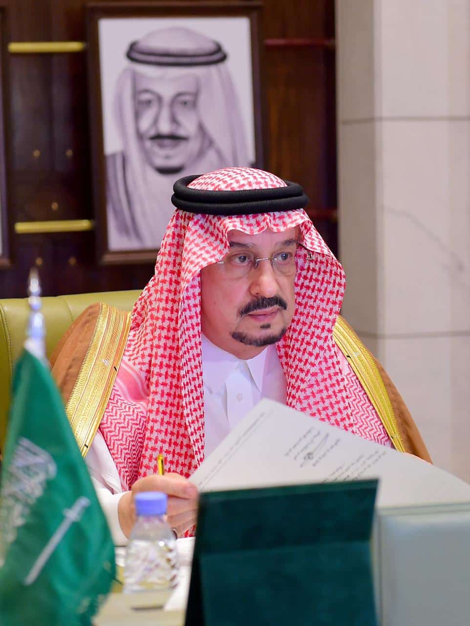 أمير الرياض يستعرض المشاريع التعليمية والارتقاء بالخدمات