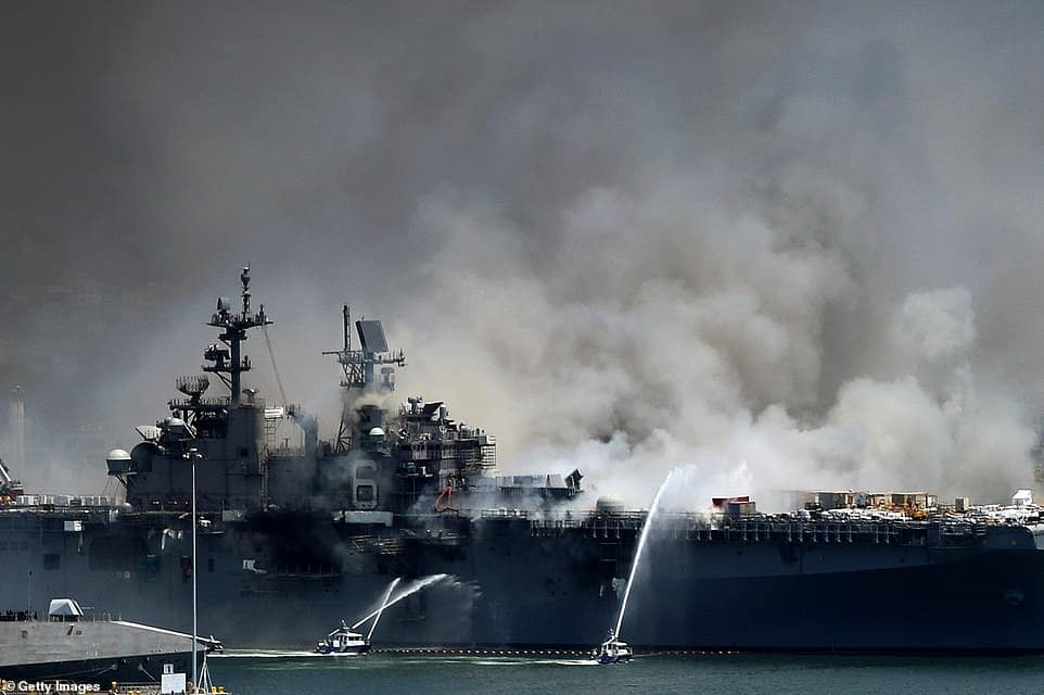كيف وقع انفجار السفينة البحرية الضخمة USS Bonhomme Richard؟