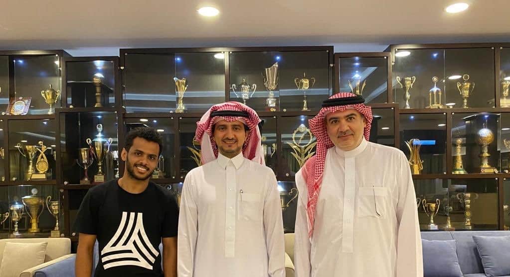 عسيري يكشف تفاصيل مفاوضاته مع النصر