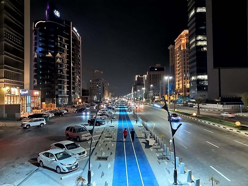 افتتاح ممشى شارع الأمير تركي بالخبر بطول 250 م وعرض 8 أمتار