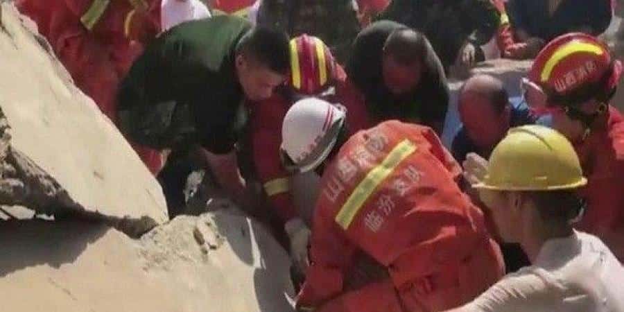 فيديو وصور.. مصرع 29 شخصًا في انهيار مطعم بالصين
