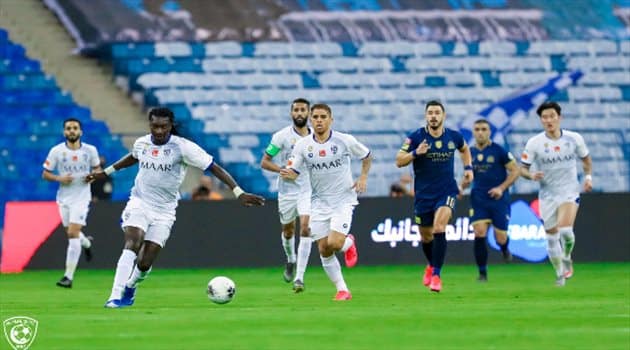 رغم الرباعية .. الهلال يُهدد بانتزاع رقم تاريخي من النصر