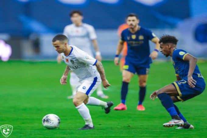 دوري محمد بن سلمان .. تعادل عادل بين الهلال والنصر بـ الشوط الأول