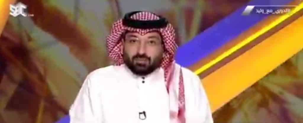 بسبب رش الملعب .. مذيع “الدوري مع وليد” لـ نصراوي: نبعد عن المؤامرة