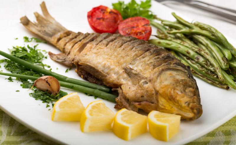 الغذاء والدواء: 8 علامات للتعرف على الأسماك الطازجة