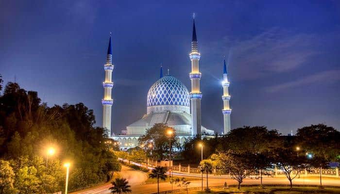 المسجد الأزرق صرح إسلامي دخل موسوعة جينيس وأفئدة المسلمين