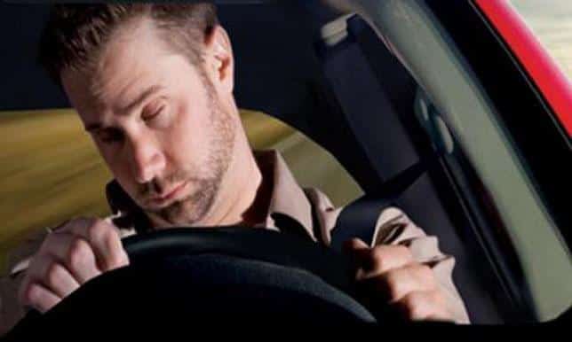 4 نصائح من أمن الطرق لتفادي النوم أثناء القيادة