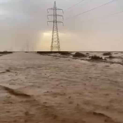 فيديو.. أمطار غزيرة وجريان الأودية غرب الرس