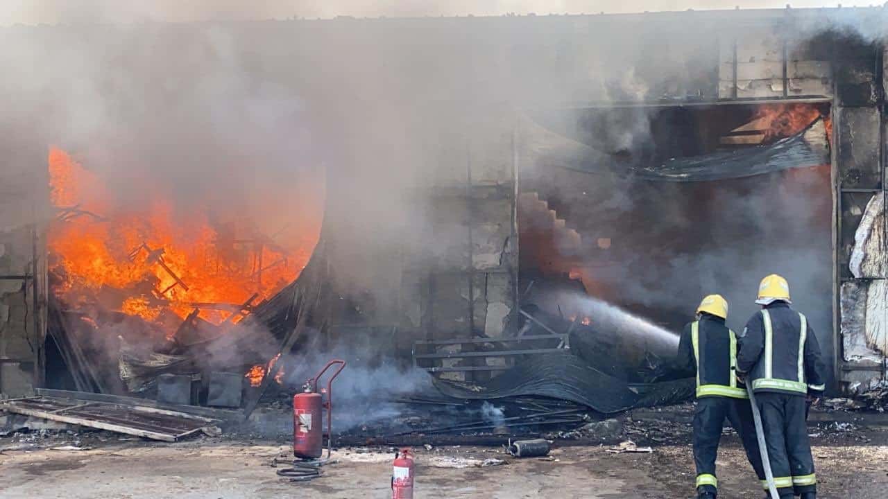 حريق محلات الخيام في الجنادرية الرياض (2)
