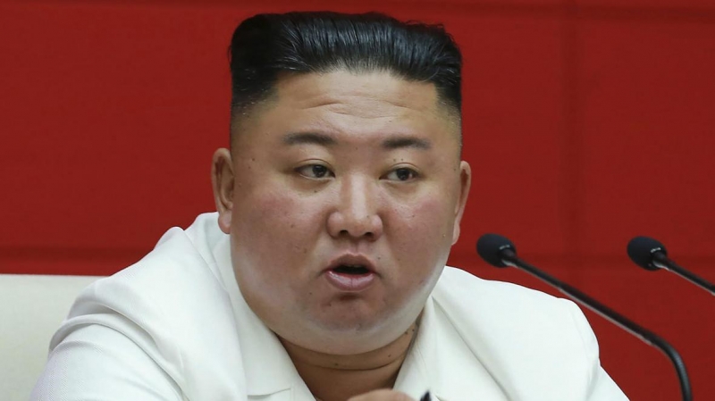 زعيم كوريا الشمالية كيم جونغ أون في غيبوبة (1)