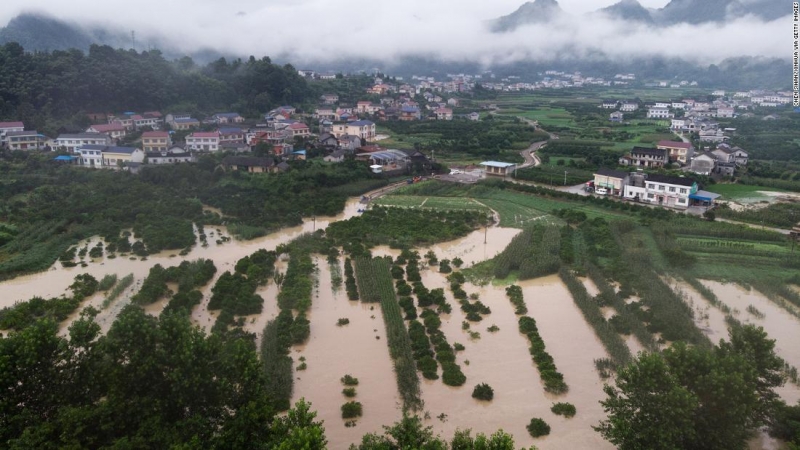 فيضانات الصين تدمر المزارعين وتهدد بارتفاع أسعار المواد الغذائية