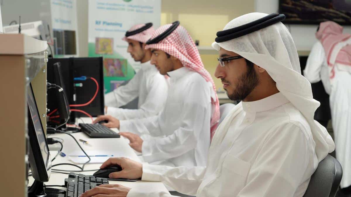 السعودية تتطلع لتطوير ودمج الذكاء الاصطناعي في اقتصادها