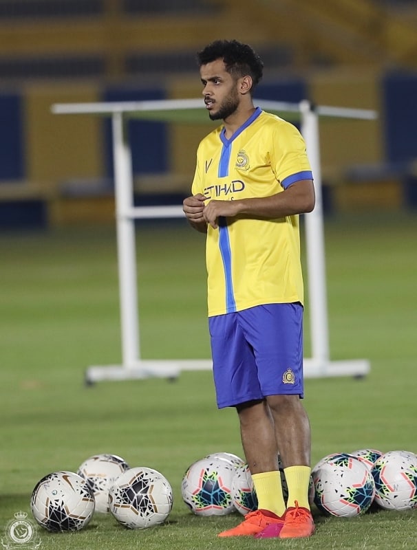 عبدالفتاح عسيري يبدأ مشواره مع النصر