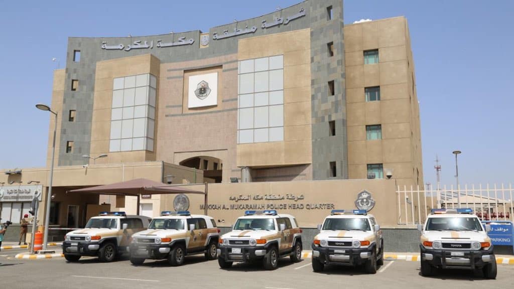 القبض على مواطن اختلس 120 ألف ريال من أجهزة الصرف الآلي في جدة