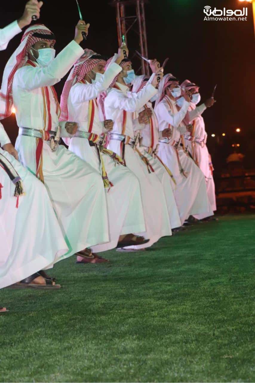 احتفالات اليوم الوطني السعودي في البرك ألعاب نارية ورقصات شعبية
