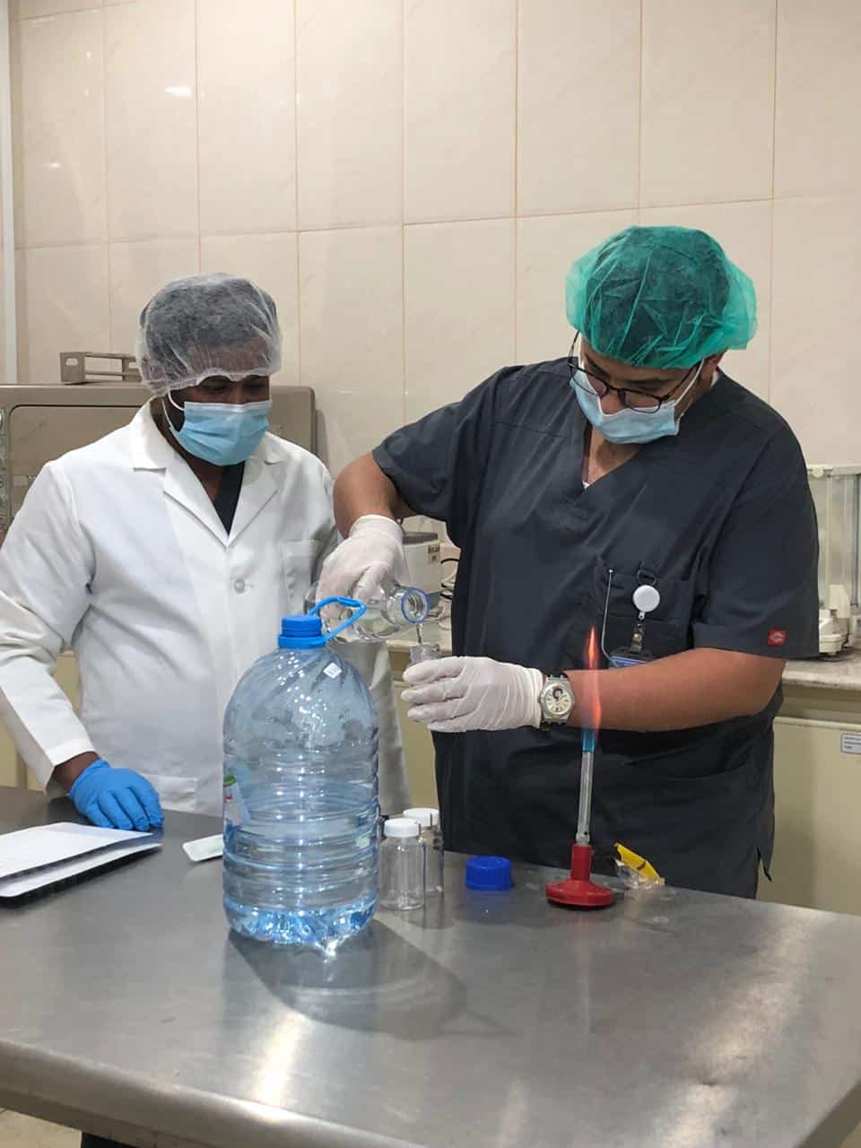 مختبر سلامة الأغذية والبيئة في خميس مشيط يجري 772 اختبارًا