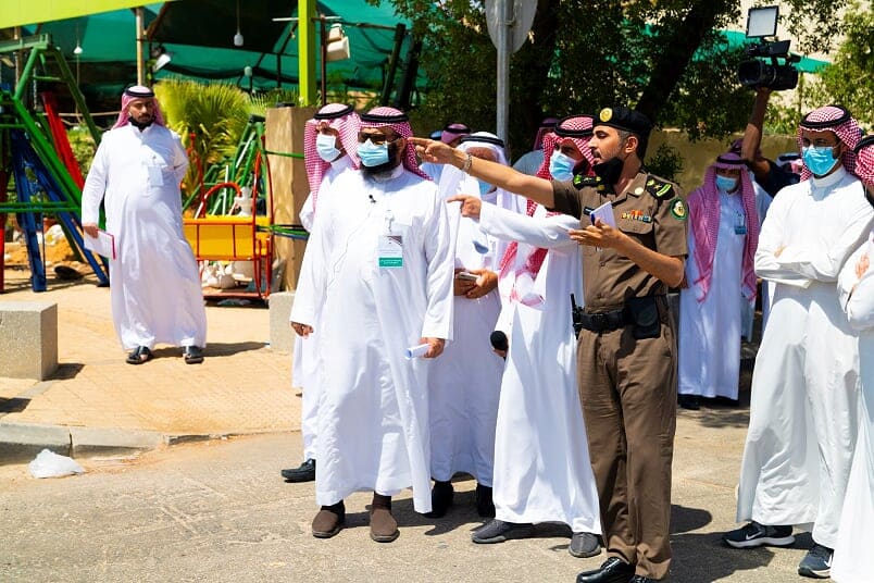 بلدي الرياض يطلع على مطالب الأهالي بجولة ميدانية في أحياء الشفا