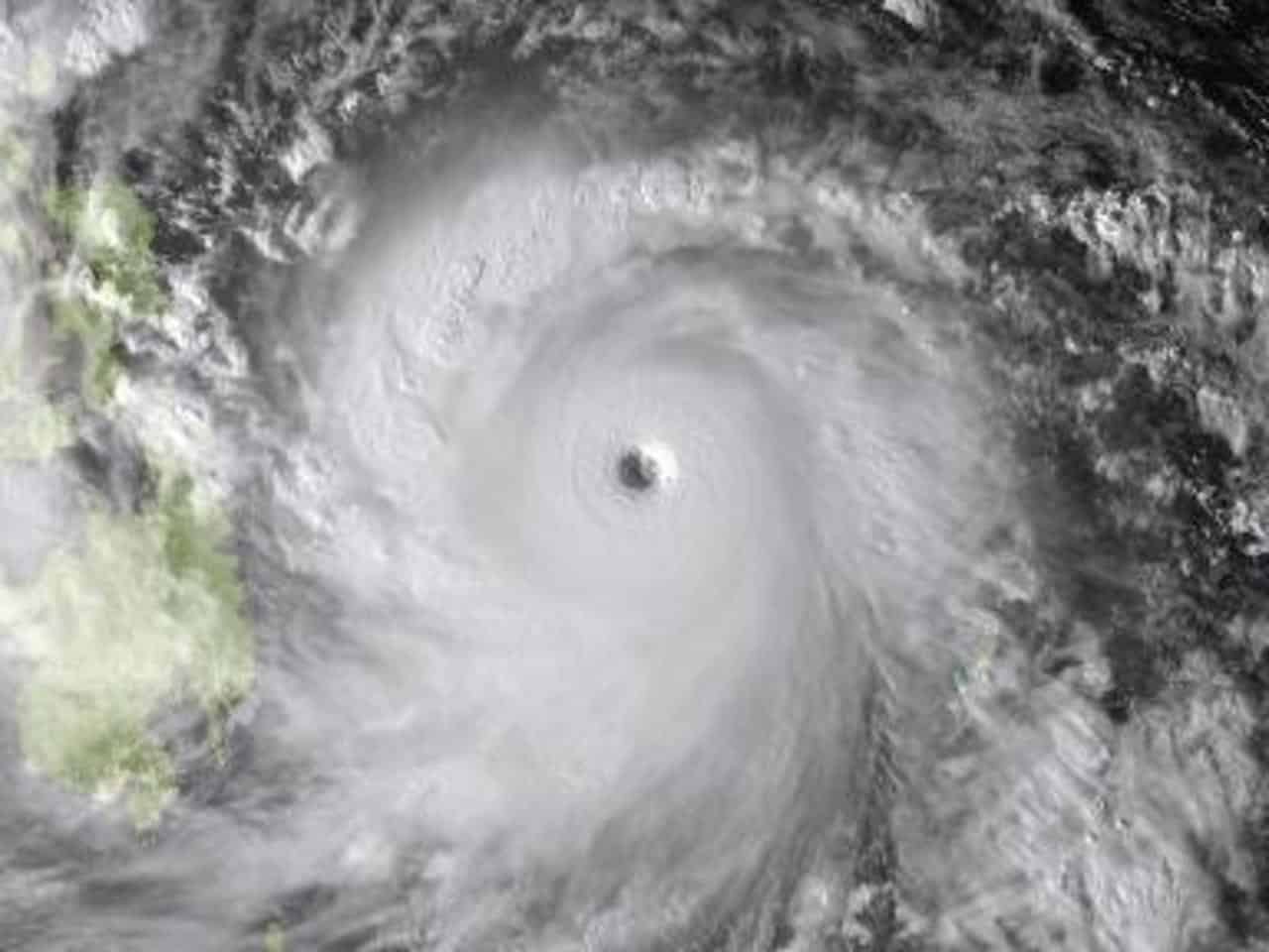 السفارة في اليابان تحذر المواطنين من إعصار هايان