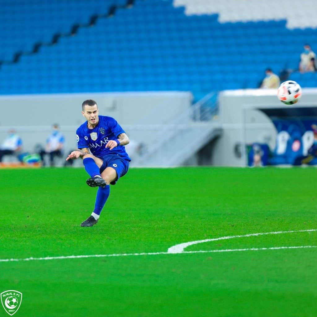 الصرامي: جيوفينكو سيرحل عن الهلال لنادٍ عاصمي!