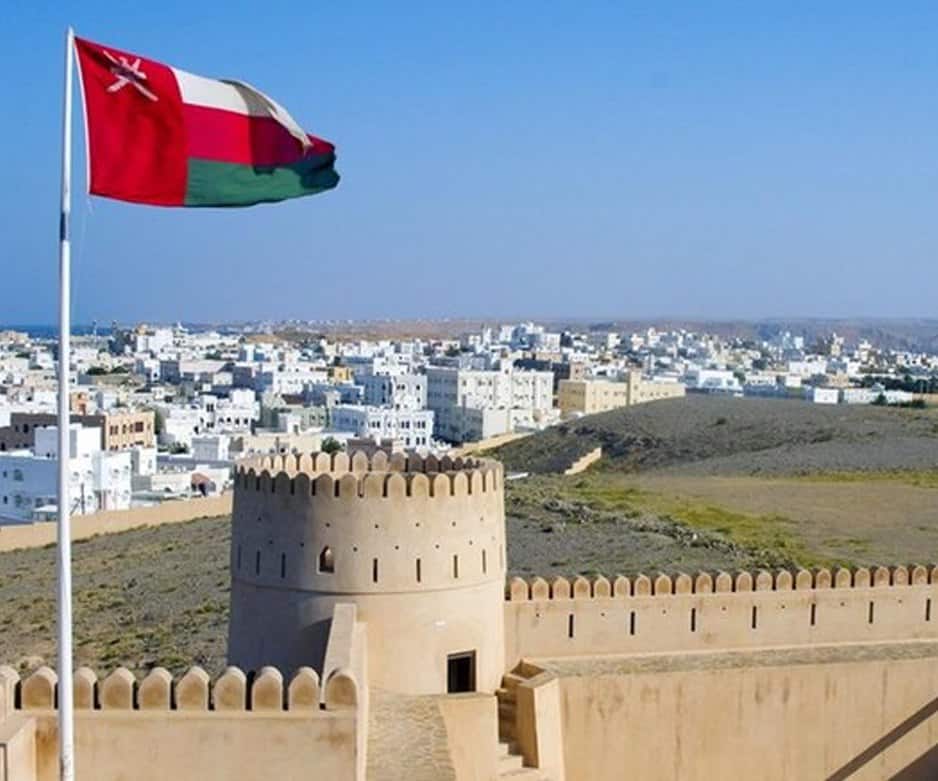 مناقشة إنشاء منطقة صناعية سعودية في عمان