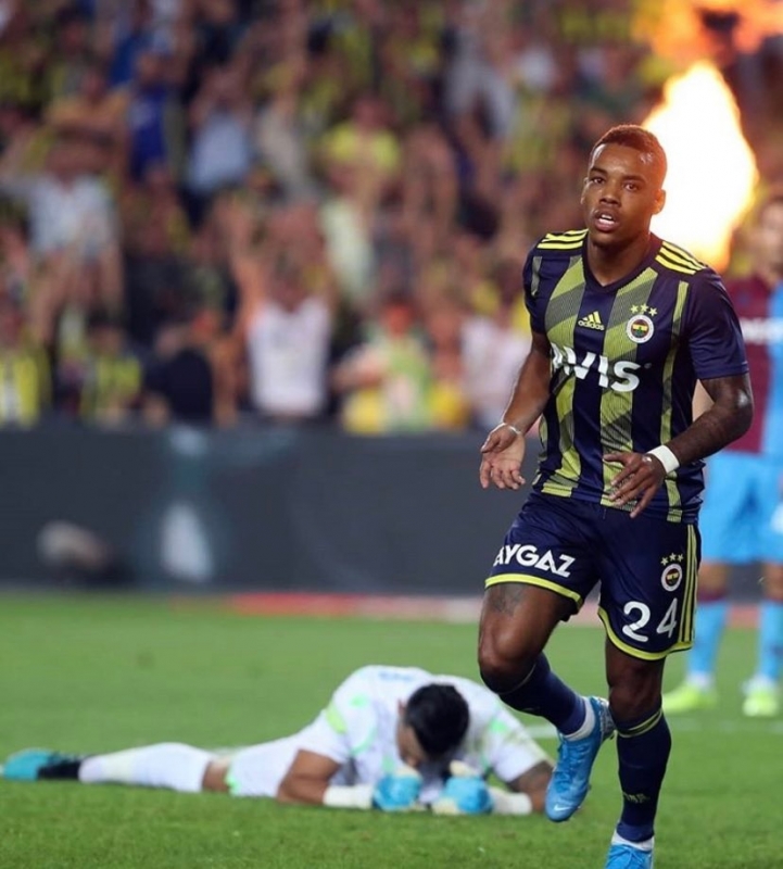 الاتحاد يعلن عودة رودريغيز رسميًّا 2 غاري رودريغيز