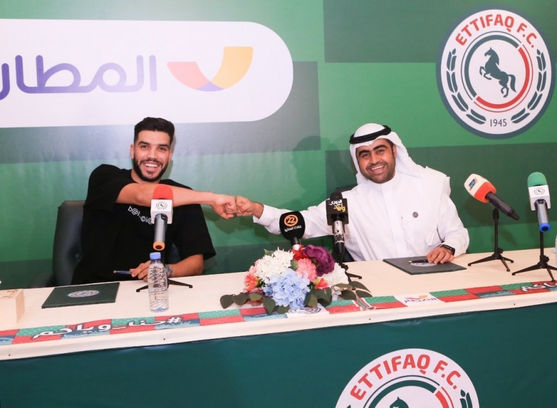 وليد أزارو ينضم إلى الاتفاق حتى 2022 3 نجم الاتفاق وليد أزارو