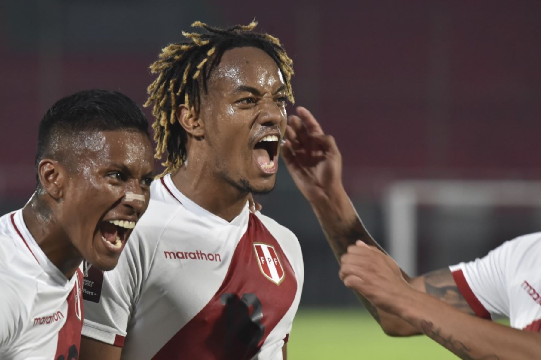 كاريلو يُبدع وينقذ البيرو من الخسارة ضد باراغواي