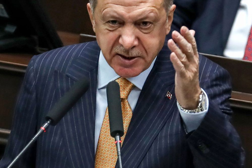 صحفي أمريكي : أردوغان يظن أنه سلطان عثماني جديد
