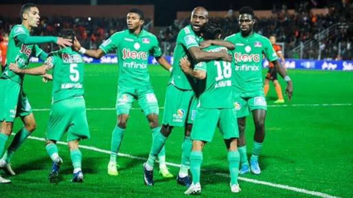 الرجاء بطلًا لـ الدوري المغربي بسيناريو مثير