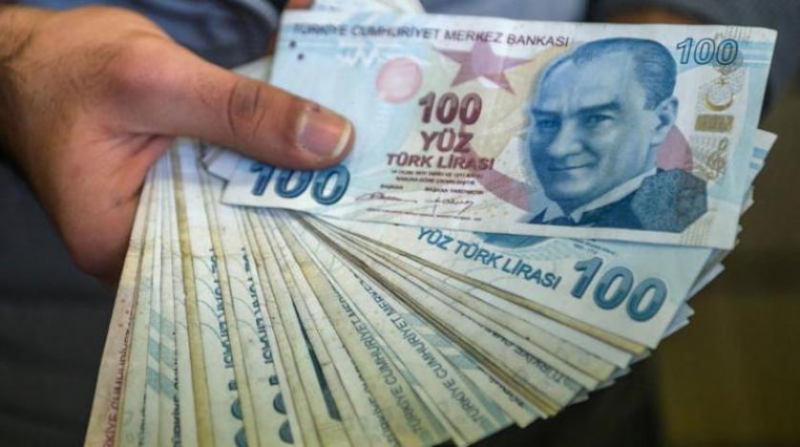 هبوط الليرة التركية إلى مستوى قياسي جديد بعد تصريحات أردوغان 