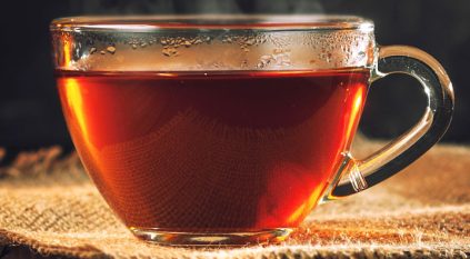 نصيحة : تناولوا الشاي بدون السكر أو المحليات الصناعية
