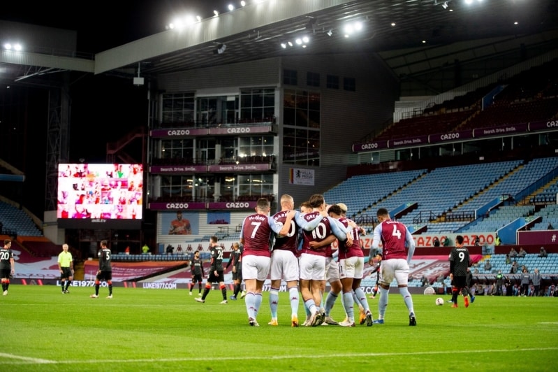 Aston villa vs liverpool .. الريدز يسقط بسباعية تاريخية ...