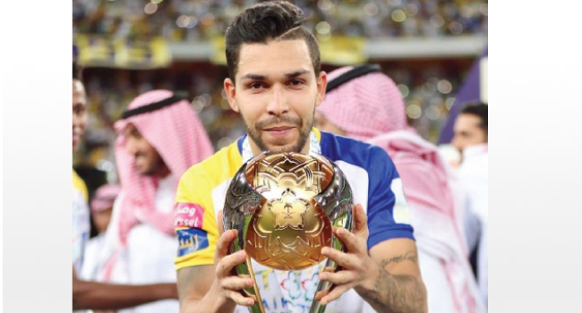 بيتروس يُحدد وجهته بعد خروجه من حسابات مدرب النصر