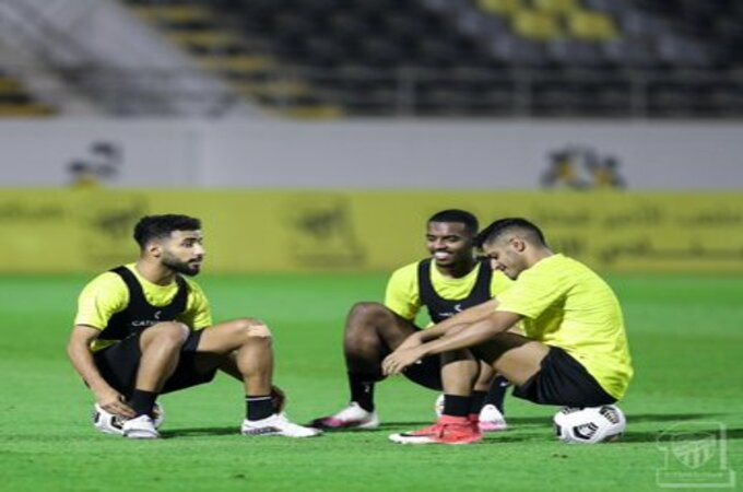 3 لاعبين يُثيرون حيرة مدرب الاتحاد قبل مواجهة الأهلي