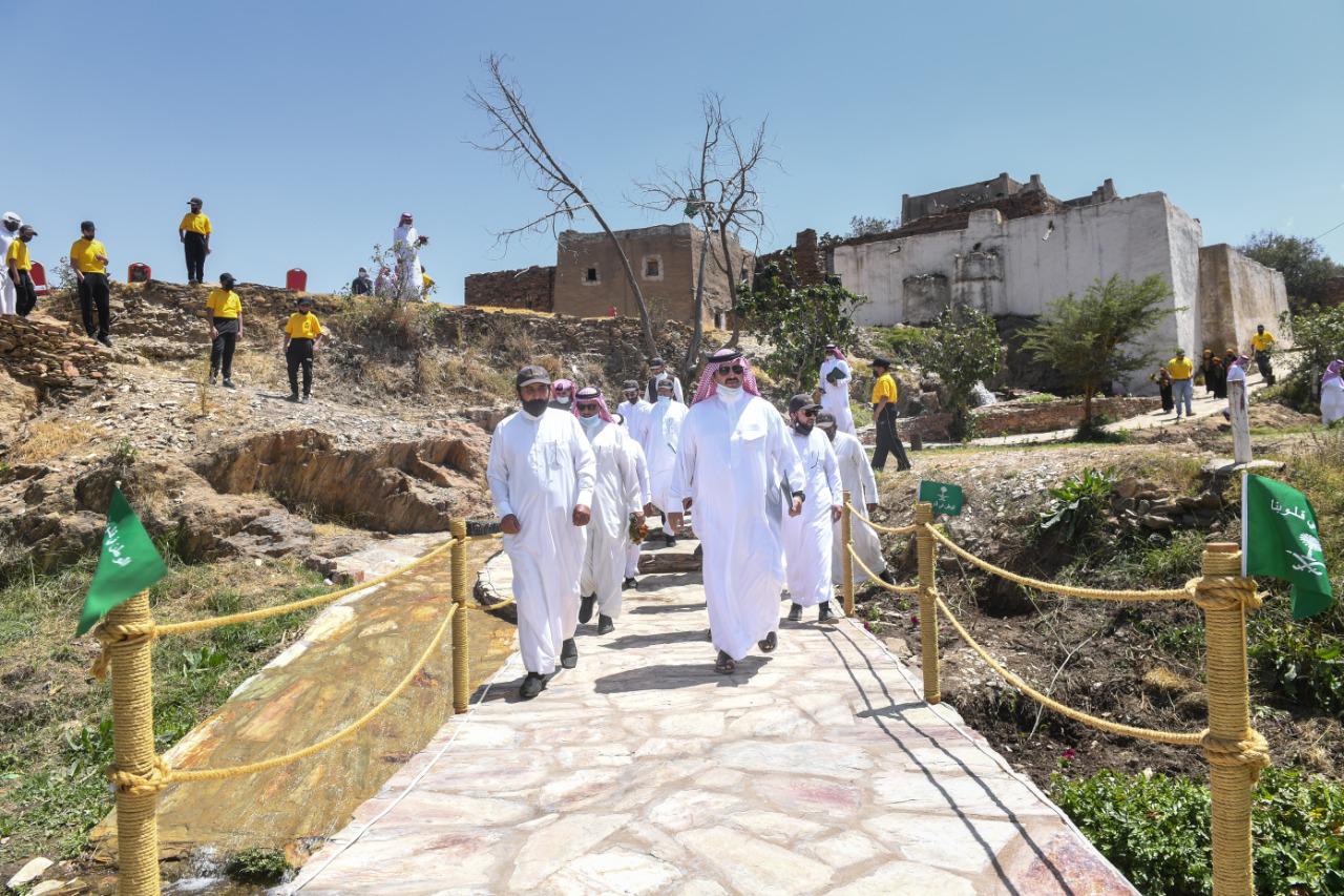 تركي بن طلال يوجه بإعادة تأهيل وتطوير قرية زبنة التراثية