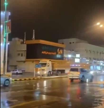 فيديو.. هطول أمطار غزيرة على عسفان والجموم بمنطقة مكة