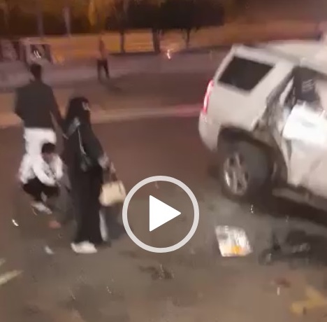 بالفيديو.. حادث مروع بسبب التهور والسرعة الجنونية في أبها