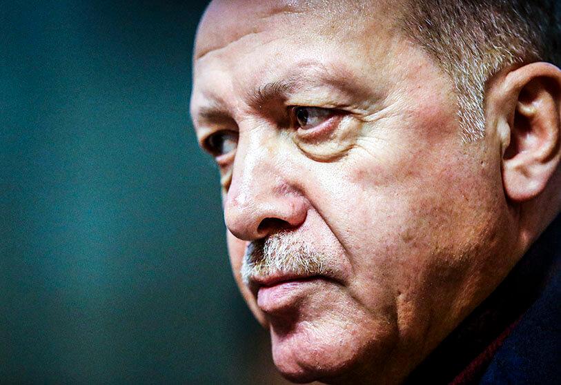 شاهد.. نائب تركي يُورط أردوغان في فضائح جديدة
