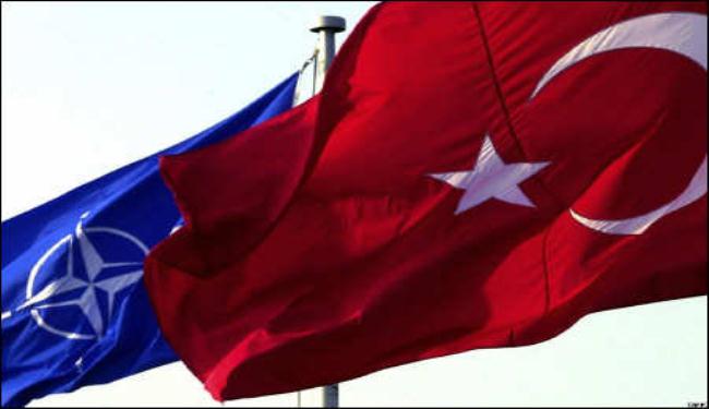 محلل سياسي يطالب الناتو بطرد تركيا من الحلف في أسرع وقت