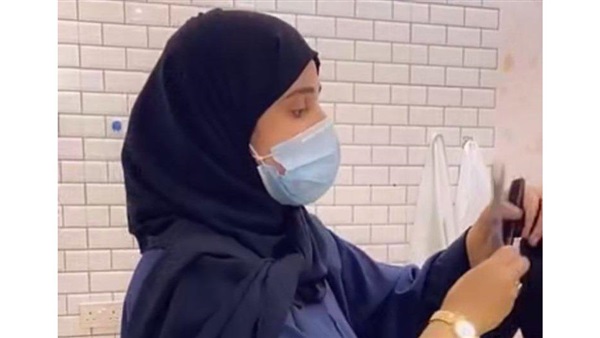 فيديو.. أول حلاقة سعودية توضح سبب توقفها وعودتها للعمل مجدداً