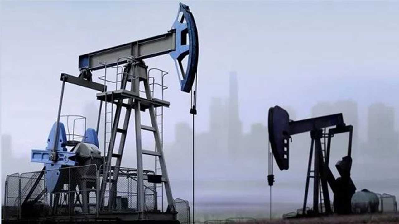 النفط يرتفع بنسبة 4% وبرنت يغلق قرب 112 دولاراً