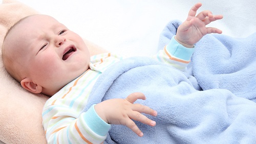 علاج الامساك عند الرضع في الشهر الخامس