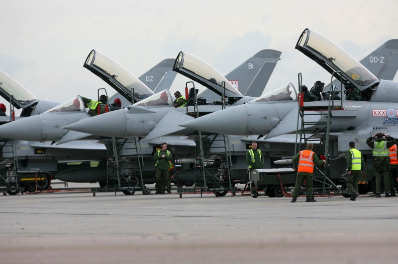 صحيفة بريطانية تكشف عدد المتدربين السعوديين على أقوى الطائرات المقاتلة بالعالم