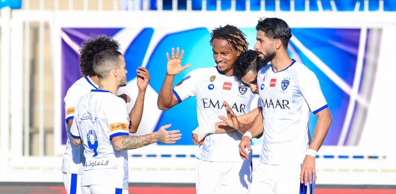 كاريلو في مباراة أبها ضد الهلال