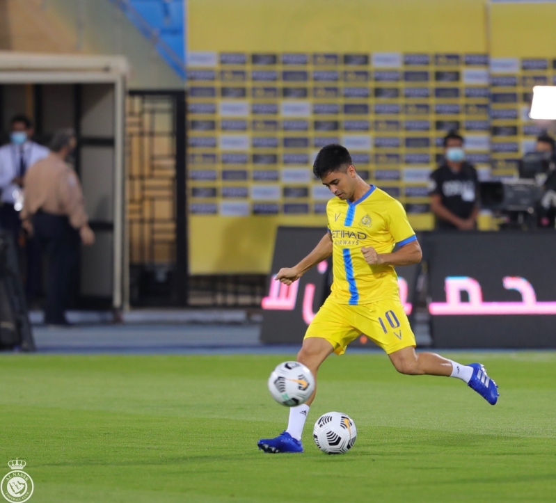 بيتي مارتينيز مع النصر