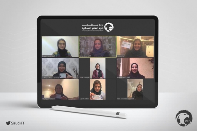 أضواء العريفي تهنئ 5 سعوديات على رخصة التدريب الآسيوية 3 أضواء العريفي