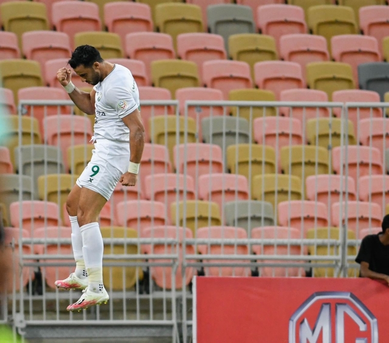هل ينجح الأهلي في التجديد لـ عمر السومة ؟ 2 عمر السومة
