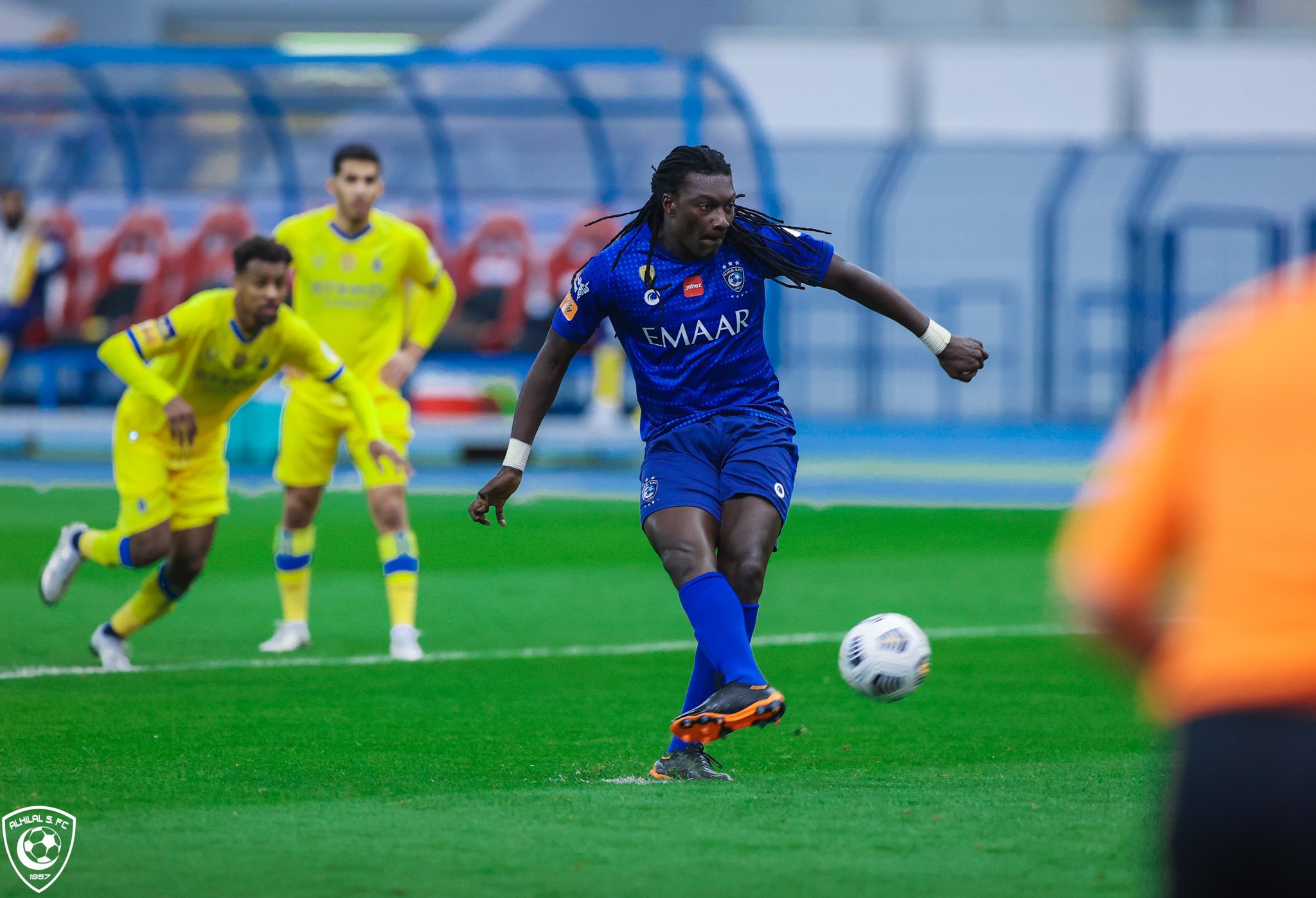 موعد مباراة الهلال ضد النصر والقنوات الناقلة