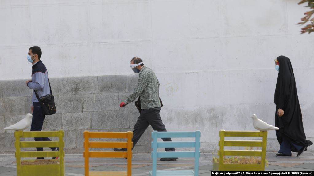 عضو بالبرلمان الإيراني يهاجم النظام بسبب اختبار كورونا