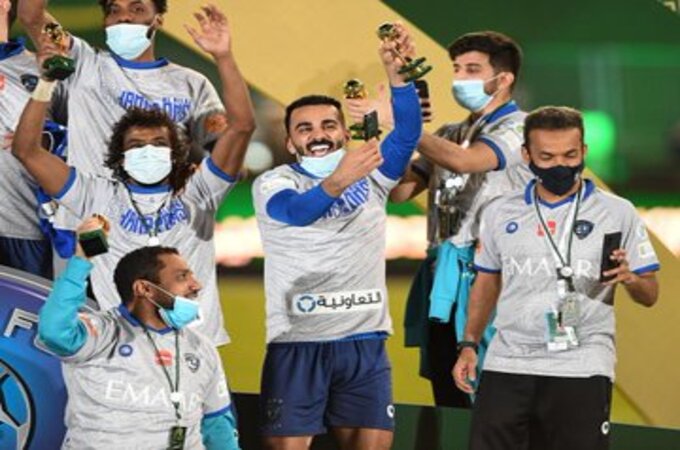 تتويج الهلال بكأس الملك